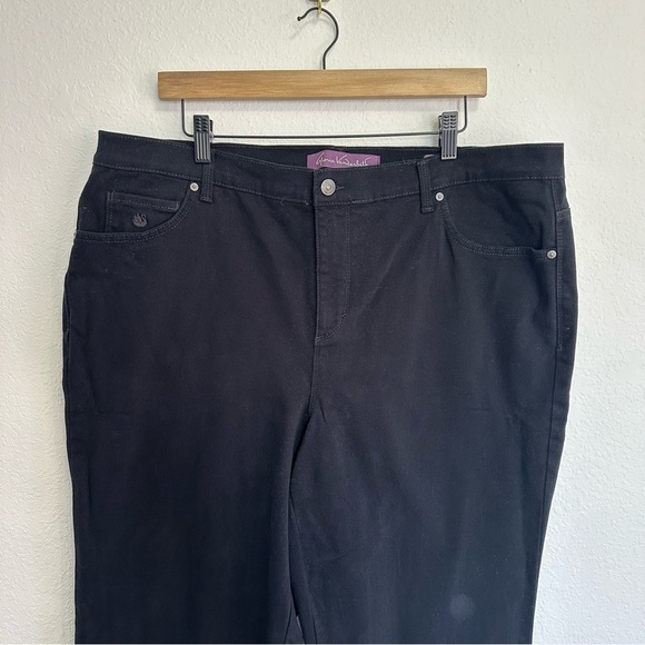 Gloria Vanderbilt Black Jeans Size 18W - Picture 2 of 10